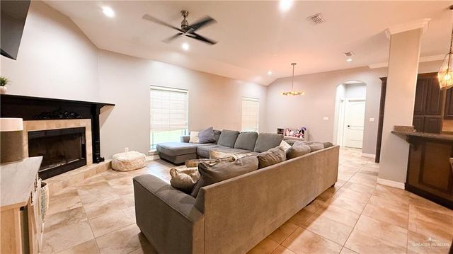 1324 Bella Vista Avenue, Weslaco, TX 78596