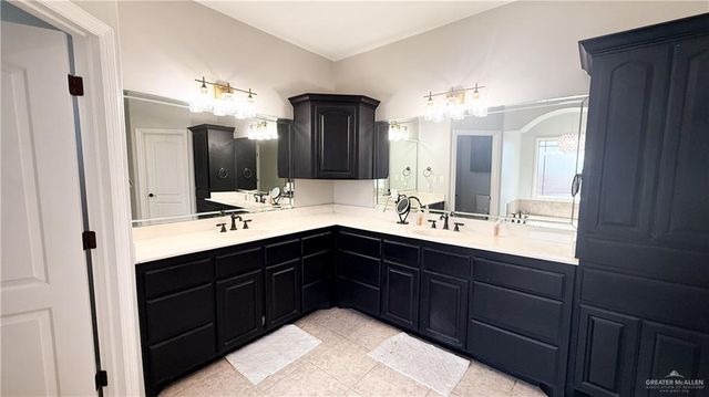 1324 Bella Vista Avenue, Weslaco, TX 78596