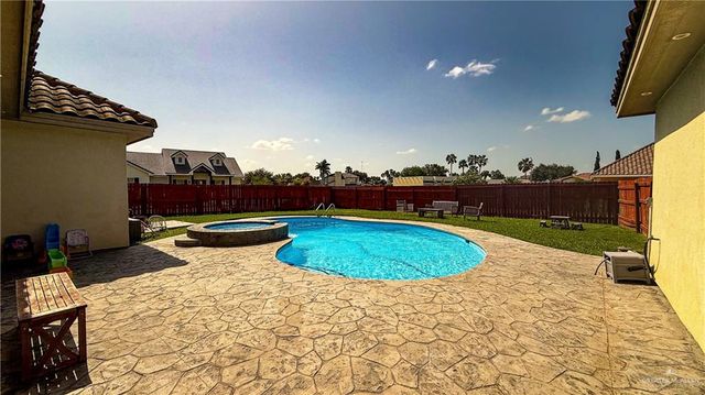 1324 Bella Vista Avenue, Weslaco, TX 78596
