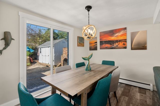 20 Taylor Ave, Plymouth, MA 02360