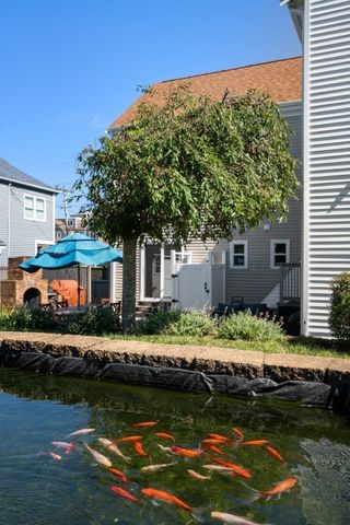 20 Taylor Ave, Plymouth, MA 02360