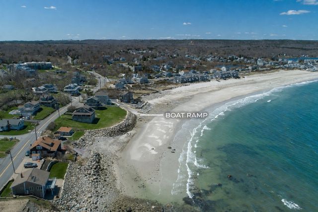 20 Taylor Ave, Plymouth, MA 02360