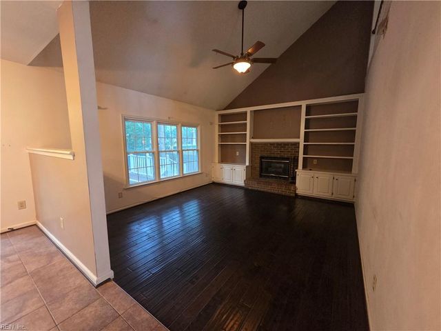 553 Broad Bend CIR, Chesapeake, VA 23320