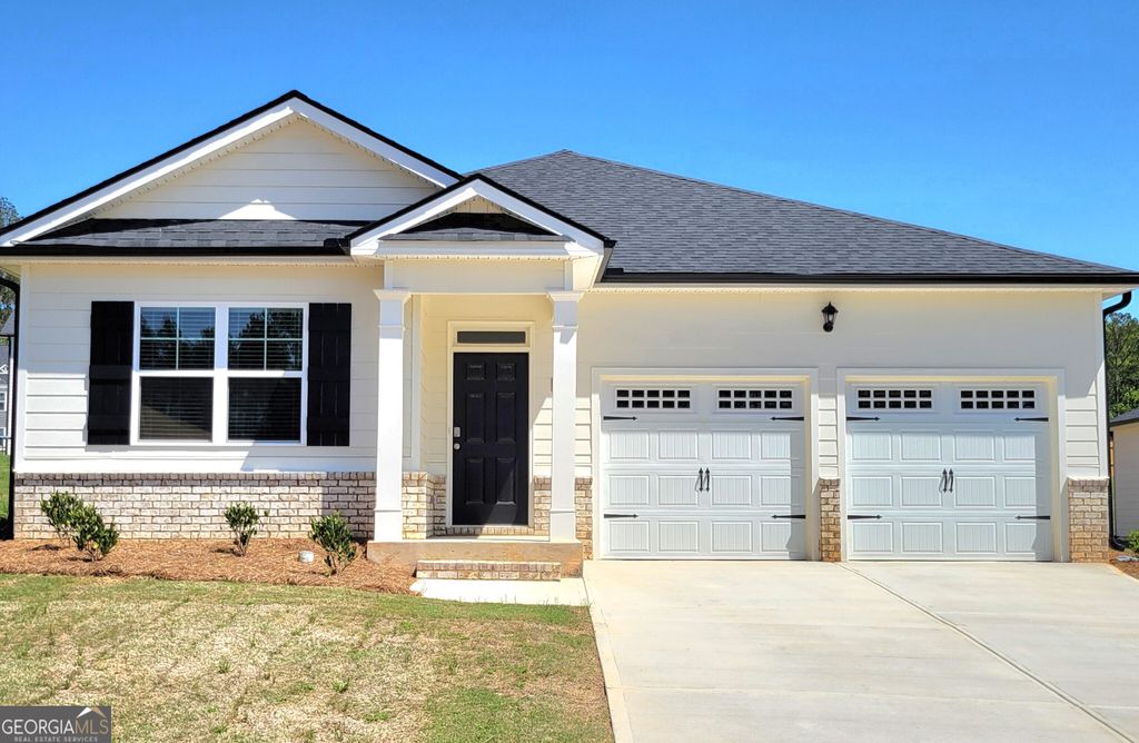 335 Friendship Oak Way, Hampton, GA 30228