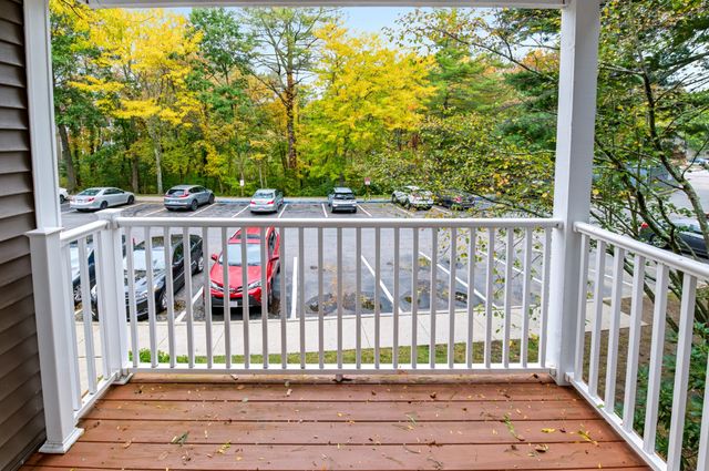 50 Silver Hill Ln 5, Natick, MA 01760