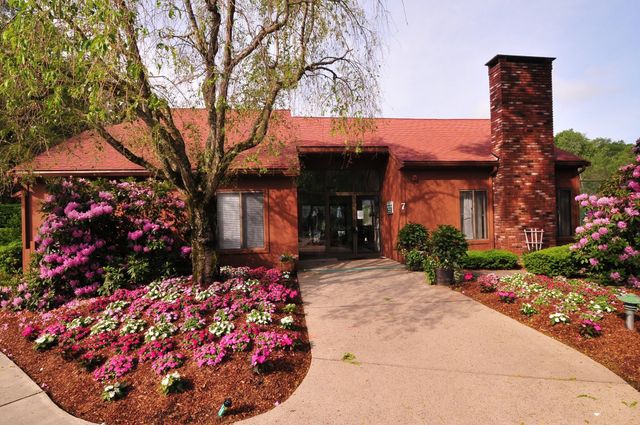 50 Silver Hill Ln 5, Natick, MA 01760