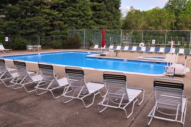 50 Silver Hill Ln 5, Natick, MA 01760