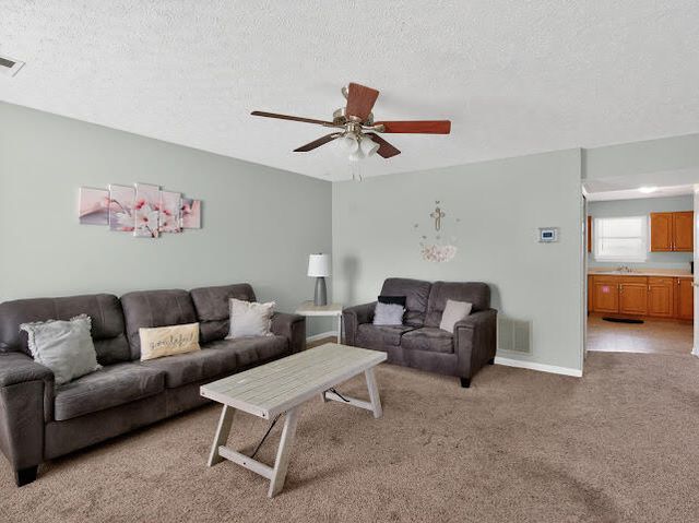 502 Tecumseh Trail C, Versailles, KY 40383