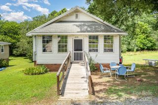 210 Lincoln Street, Badin, NC 28009