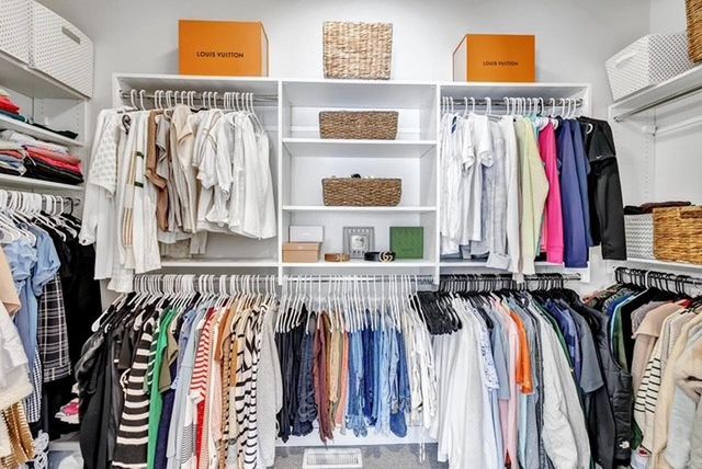 3001 STONE FENCE PLACE, Green Bay, WI 54311