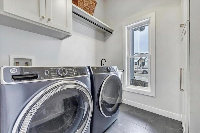 3001 STONE FENCE PLACE, Green Bay, WI 54311