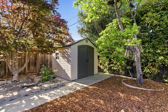 1113 Columbine Avenue, Sunnyvale, CA 94086