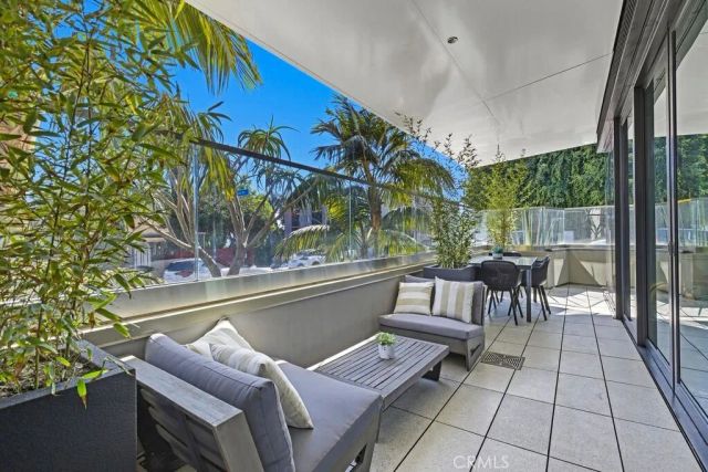 8420 W Sunset Boulevard 108, Los Angeles, CA 90069