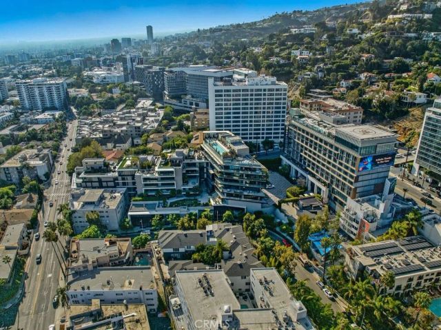 8420 W Sunset Boulevard 108, Los Angeles, CA 90069