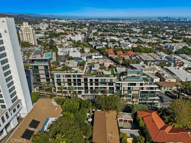 8420 W Sunset Boulevard 108, Los Angeles, CA 90069