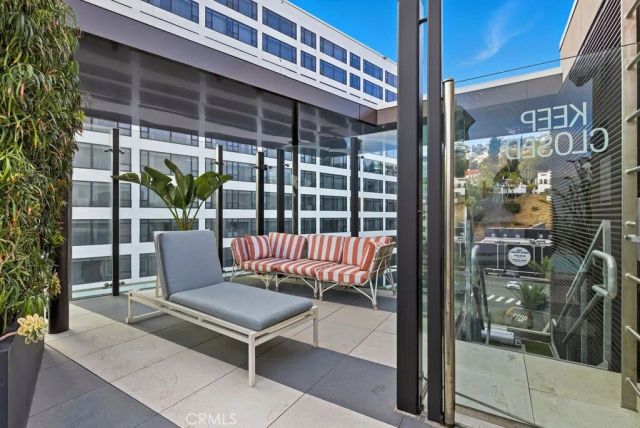 8420 W Sunset Boulevard 108, Los Angeles, CA 90069