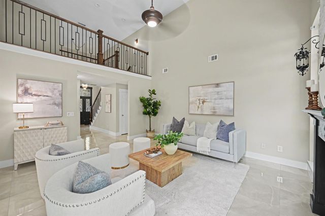 98 Breezy Point Place, The Woodlands, TX 77381
