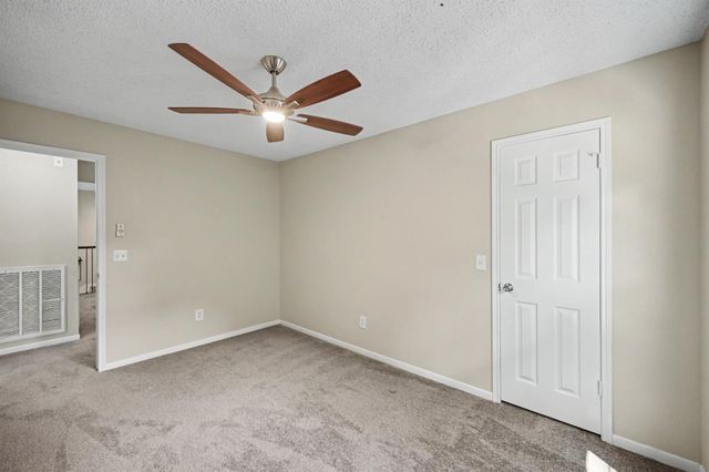 98 Breezy Point Place, The Woodlands, TX 77381