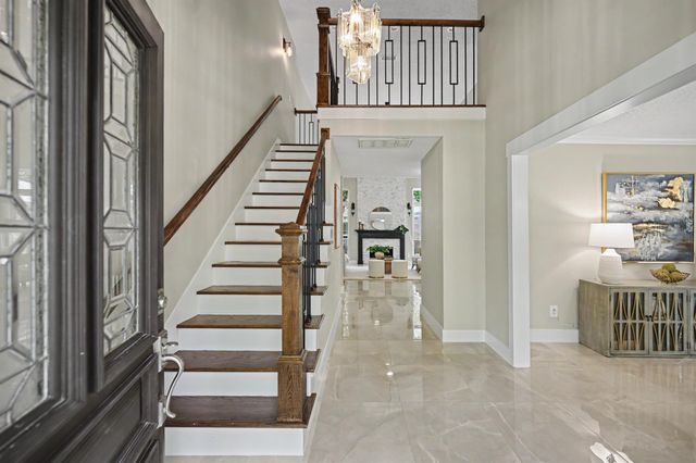 98 Breezy Point Place, The Woodlands, TX 77381