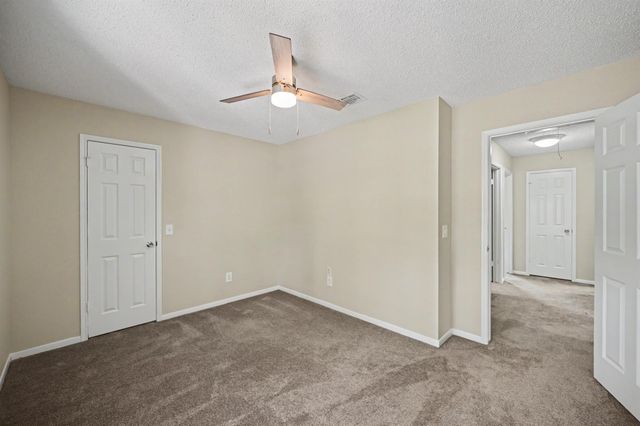 98 Breezy Point Place, The Woodlands, TX 77381