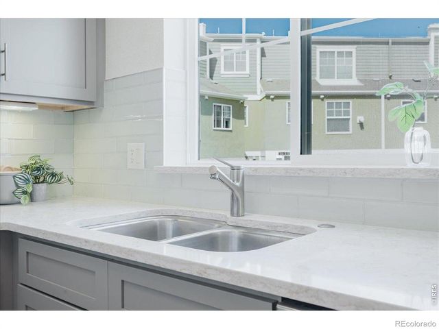 801 Chinle Avenue E, Boulder, CO 80304