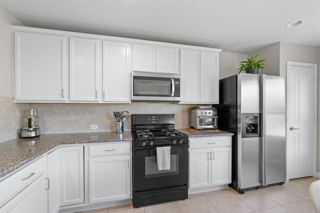 323 Salado Creek LN, Georgetown, TX 78633