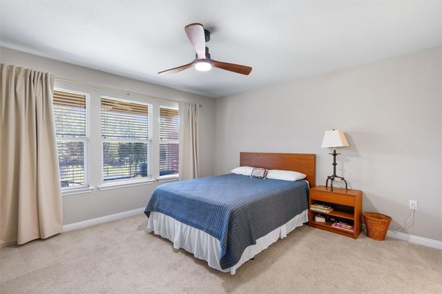 323 Salado Creek LN, Georgetown, TX 78633
