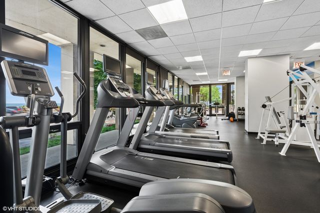 6700 S South Shore Drive 10G, Chicago, IL 60649