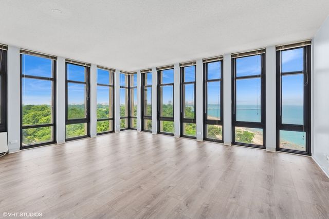 6700 S South Shore Drive 10G, Chicago, IL 60649