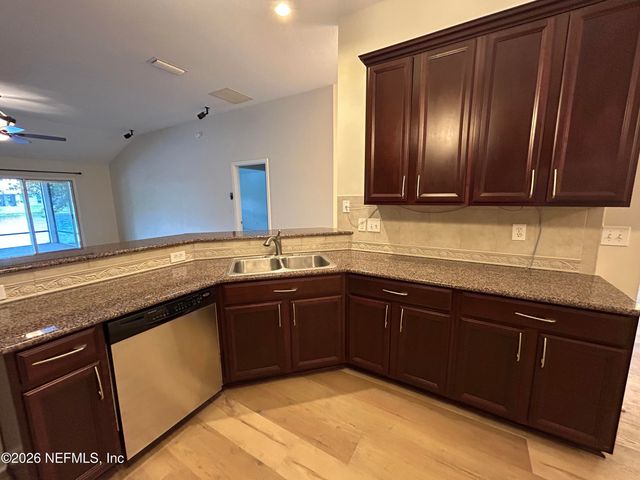 13916 FISH EAGLE Drive, Jacksonville, FL 32226