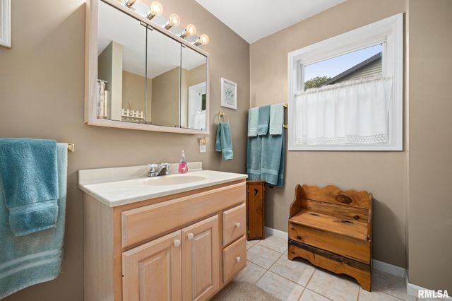 1196 W CAROLYN Court, East Peoria, IL 61611
