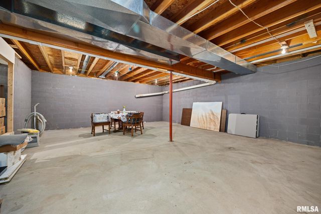 1196 W CAROLYN Court, East Peoria, IL 61611