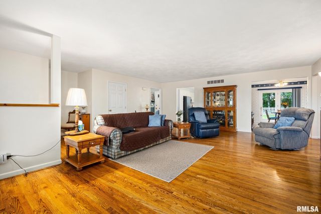 1196 W CAROLYN Court, East Peoria, IL 61611