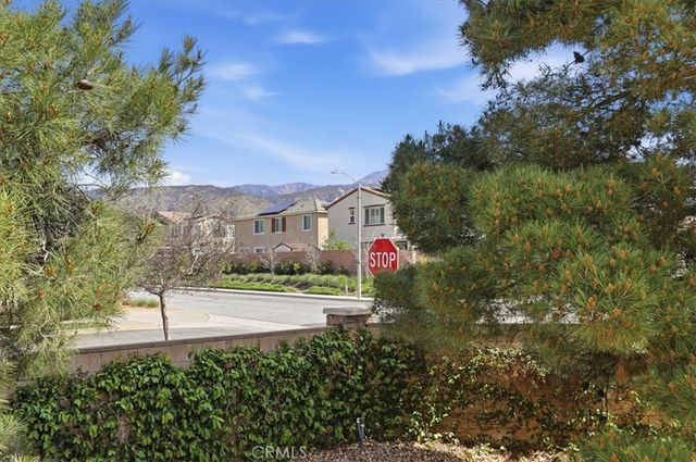11429 Deerfield, Yucaipa, CA 92399
