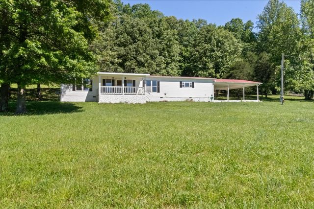 95 Brown Cemetery Ln, Tennessee Ridge, TN 37178