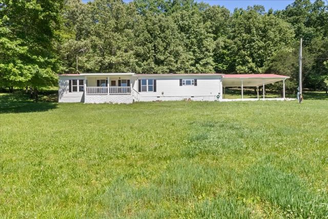 95 Brown Cemetery Ln, Tennessee Ridge, TN 37178