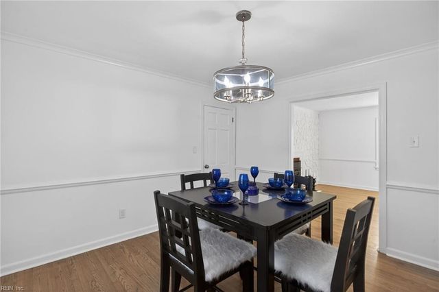 26 Kenwood DR, Hampton, VA 23666