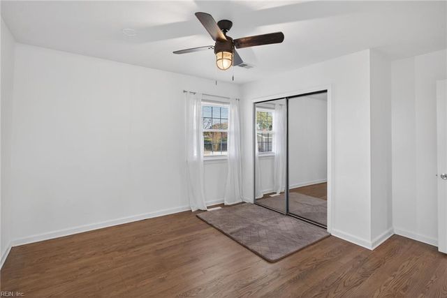 26 Kenwood DR, Hampton, VA 23666