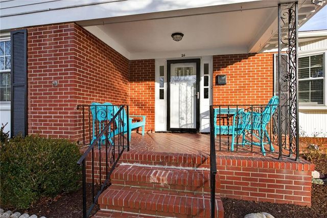 26 Kenwood DR, Hampton, VA 23666