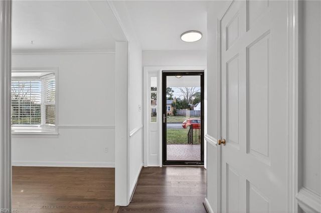 26 Kenwood DR, Hampton, VA 23666