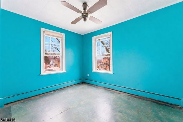 608 Meadow St, Roselle Boro, NJ 07203