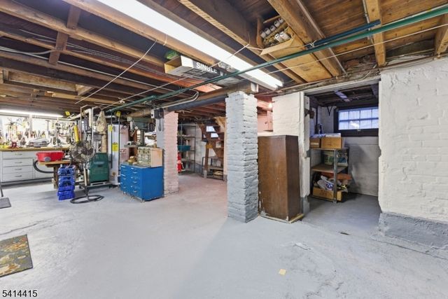 608 Meadow St, Roselle Boro, NJ 07203