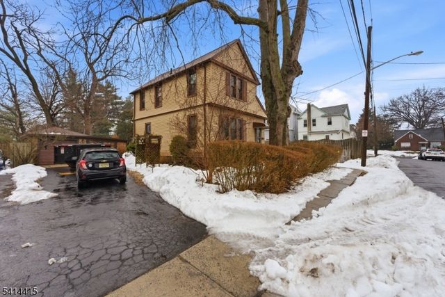 608 Meadow St, Roselle Boro, NJ 07203