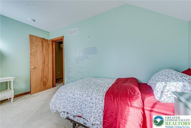 1624 Cotswold Road, Coolbaugh Twp, PA 18466