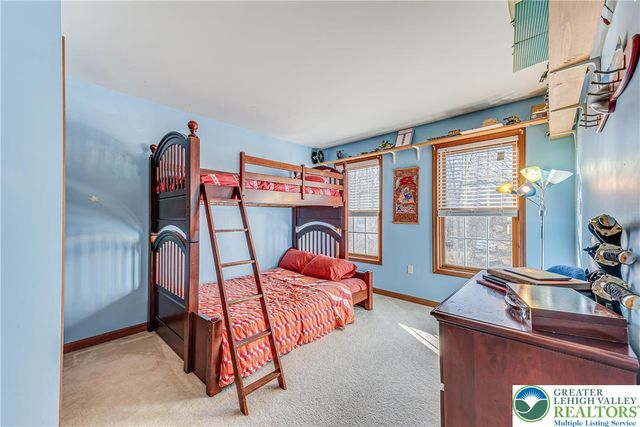 1624 Cotswold Road, Coolbaugh Twp, PA 18466