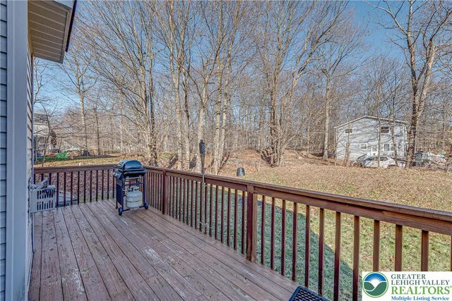 1624 Cotswold Road, Coolbaugh Twp, PA 18466