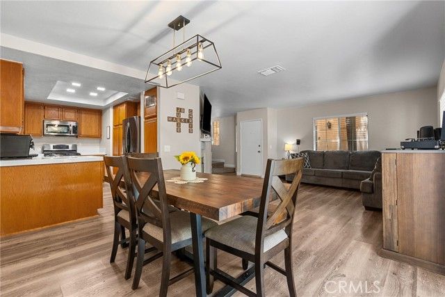 25114 Steinbeck C, Stevenson Ranch, CA 91381