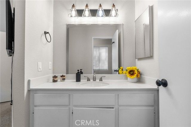 25114 Steinbeck C, Stevenson Ranch, CA 91381