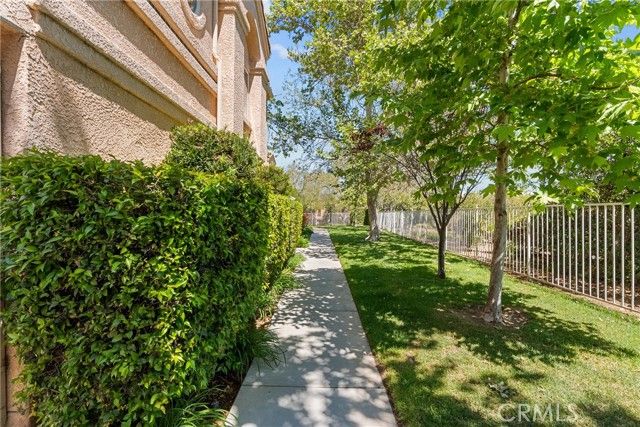 25114 Steinbeck C, Stevenson Ranch, CA 91381