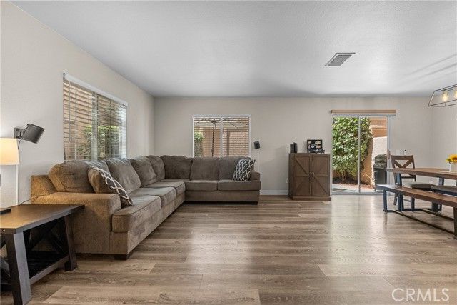 25114 Steinbeck C, Stevenson Ranch, CA 91381